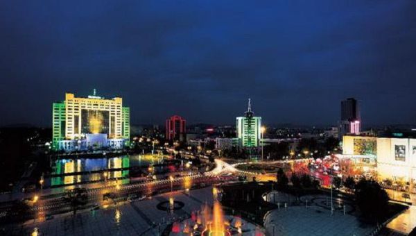 pp电子官方网站登录集团与莱芜市钢城经济开发区签订综合配套服务区（棋山新城）项目投资合作框架协议